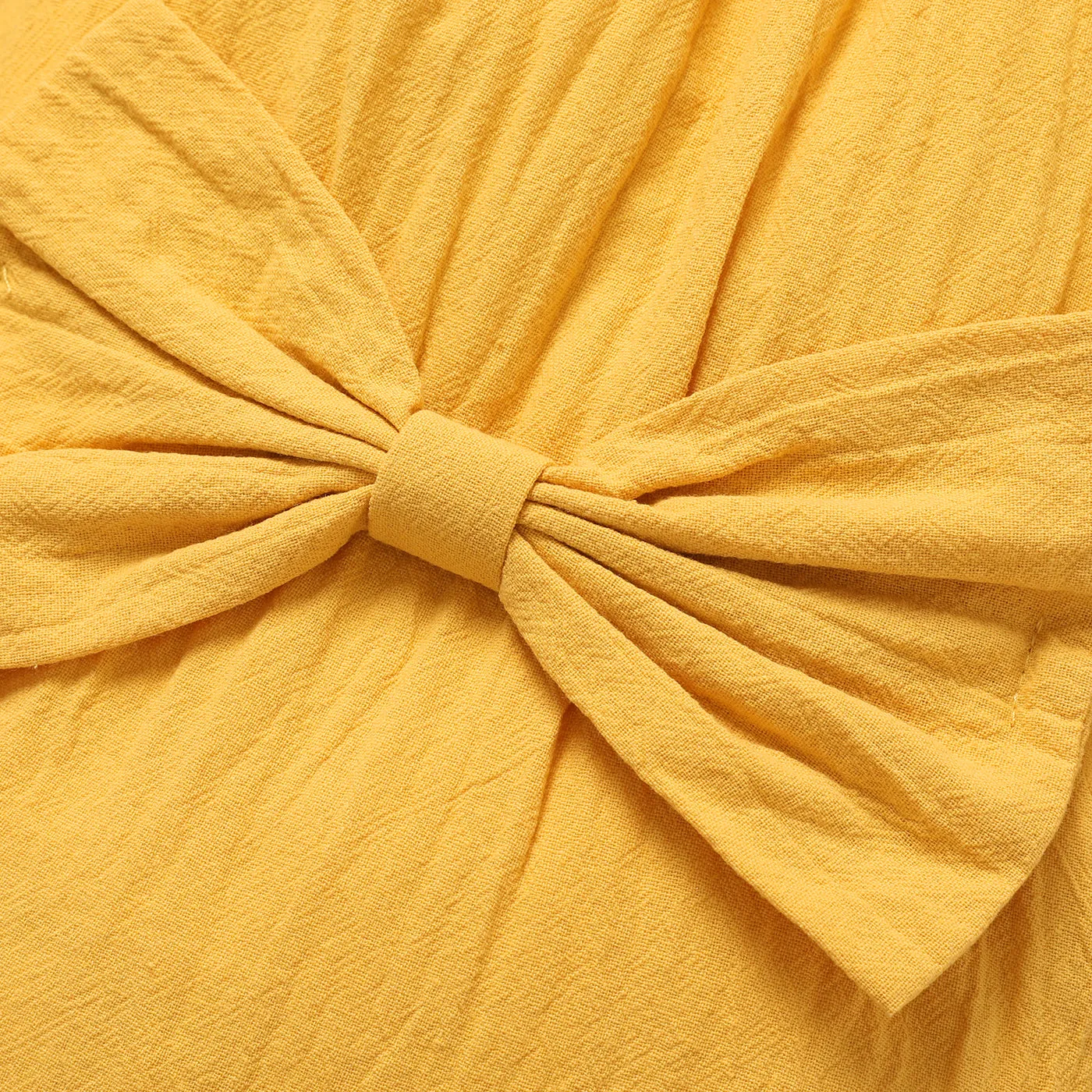 100% Cotton Solid Bowknot Decor Long-sleeve Baby Romper