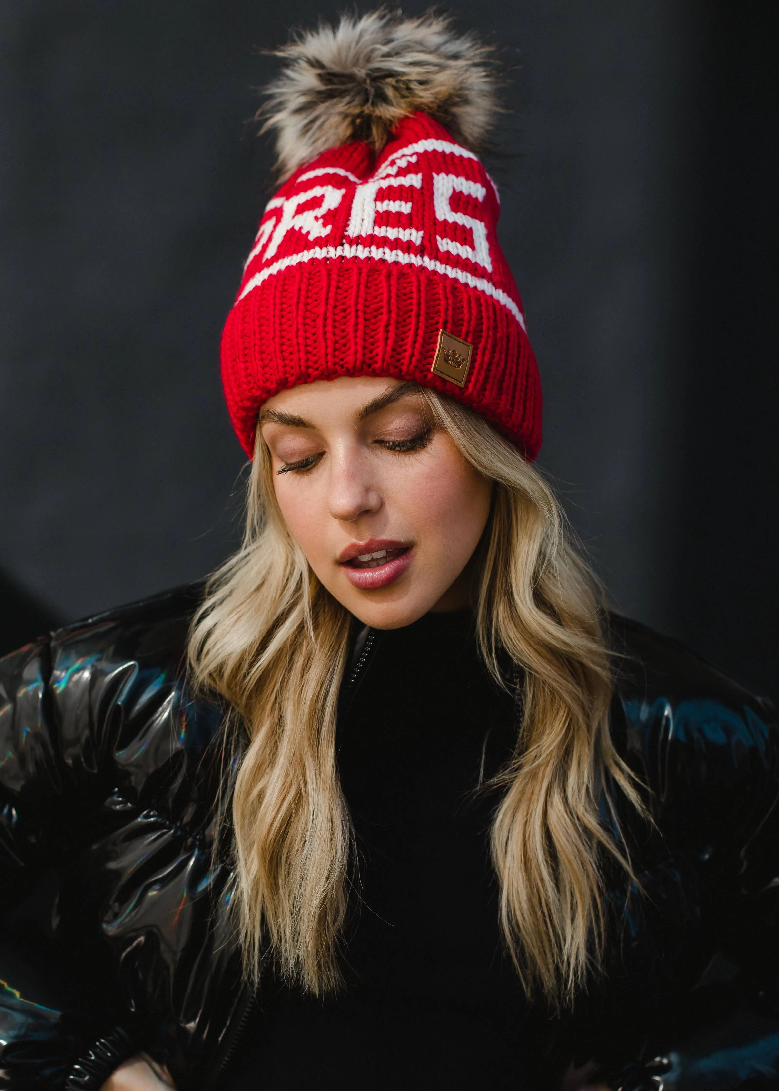 Apres Pom Hat