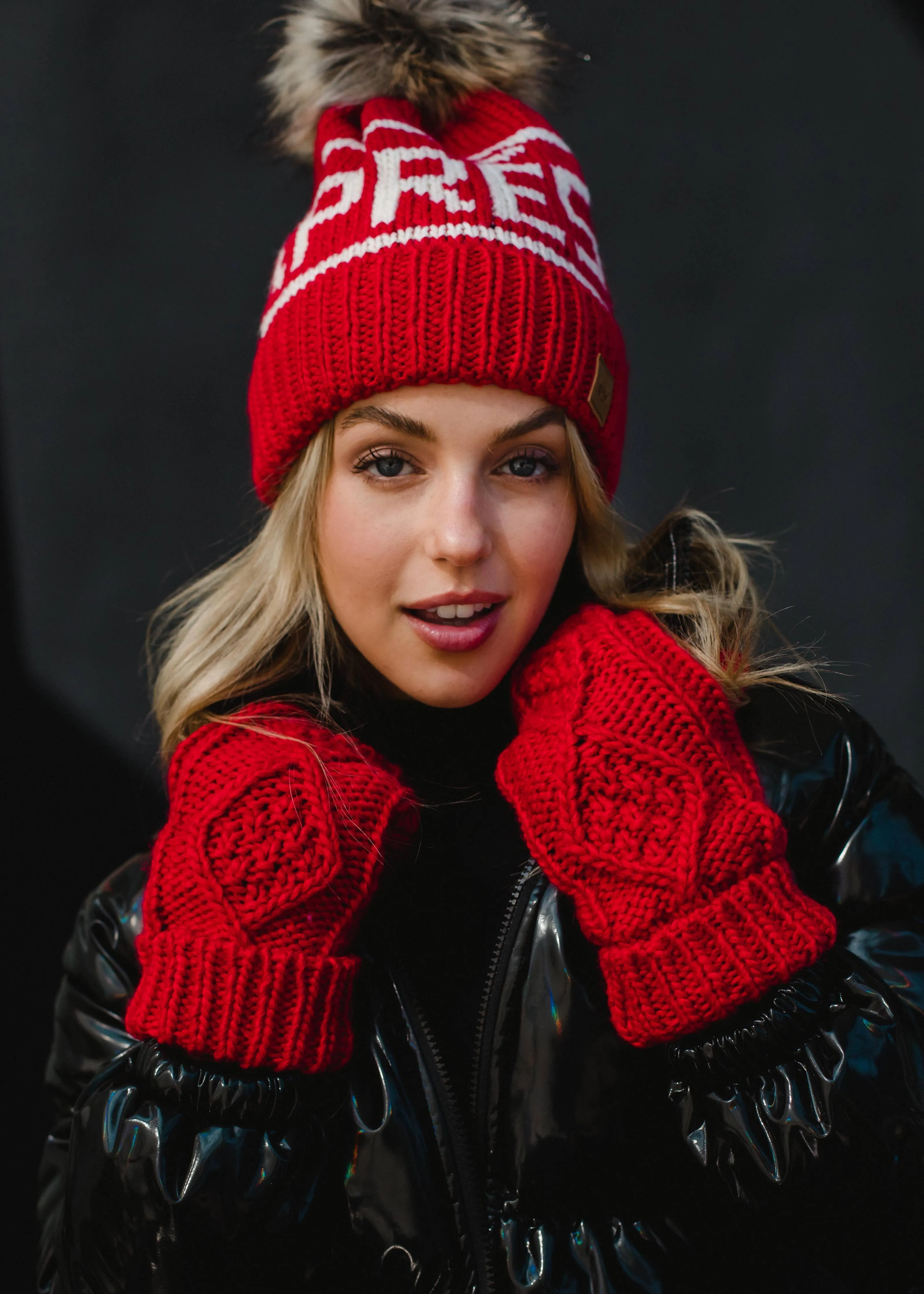 Apres Pom Hat
