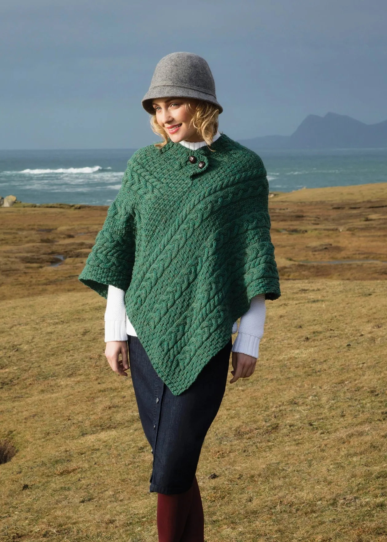 Aran Poncho | Connemara Green