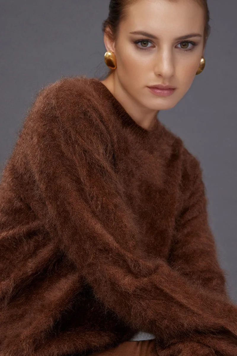 Brushed Cashmere Seamless Knit Crewneck Sweater