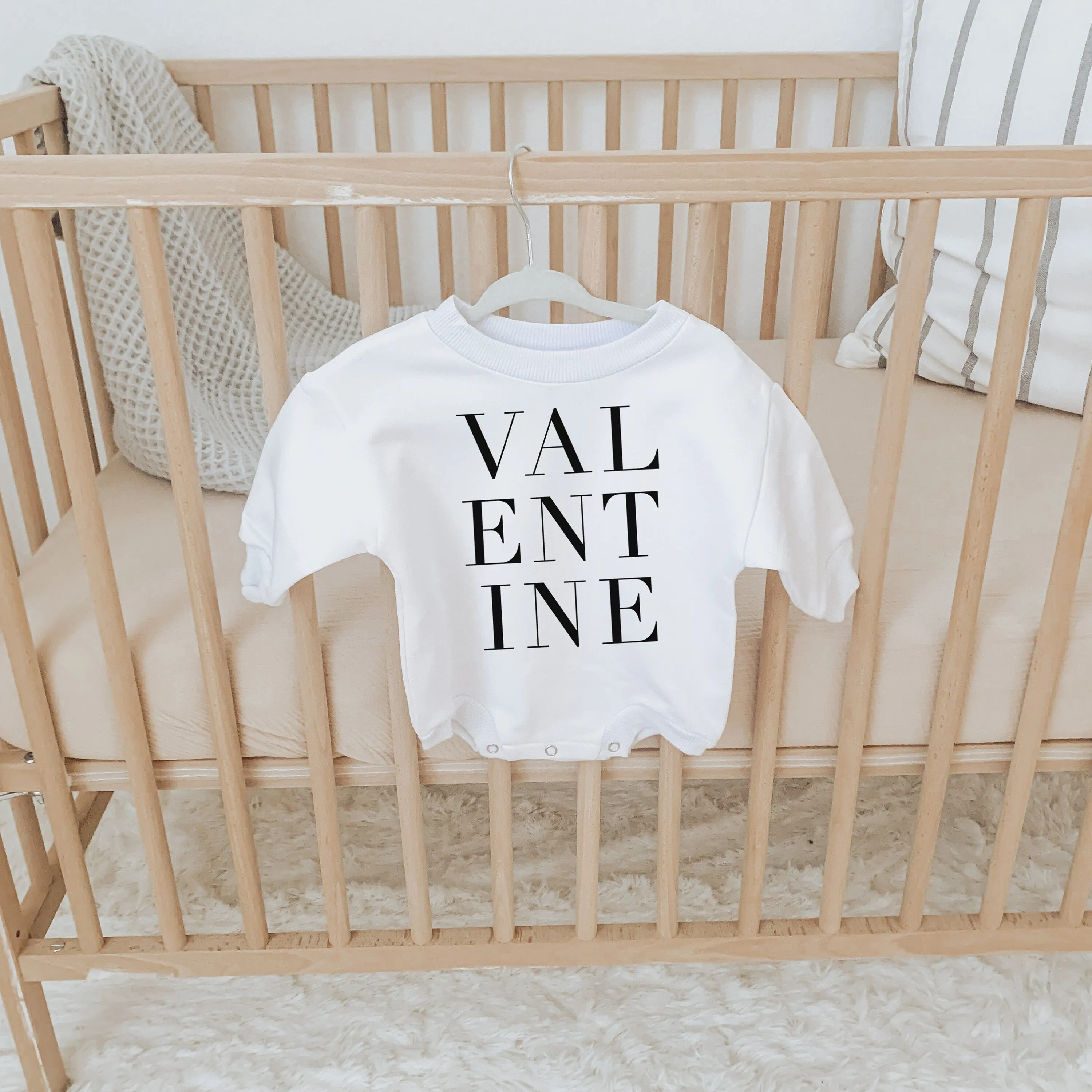 Valentine's baby outfit, Valentine's Day, Baby Valentine's Day baby sweatshirt Unisex, Bubble Romper, Valentine, Cream monochrome Valentine