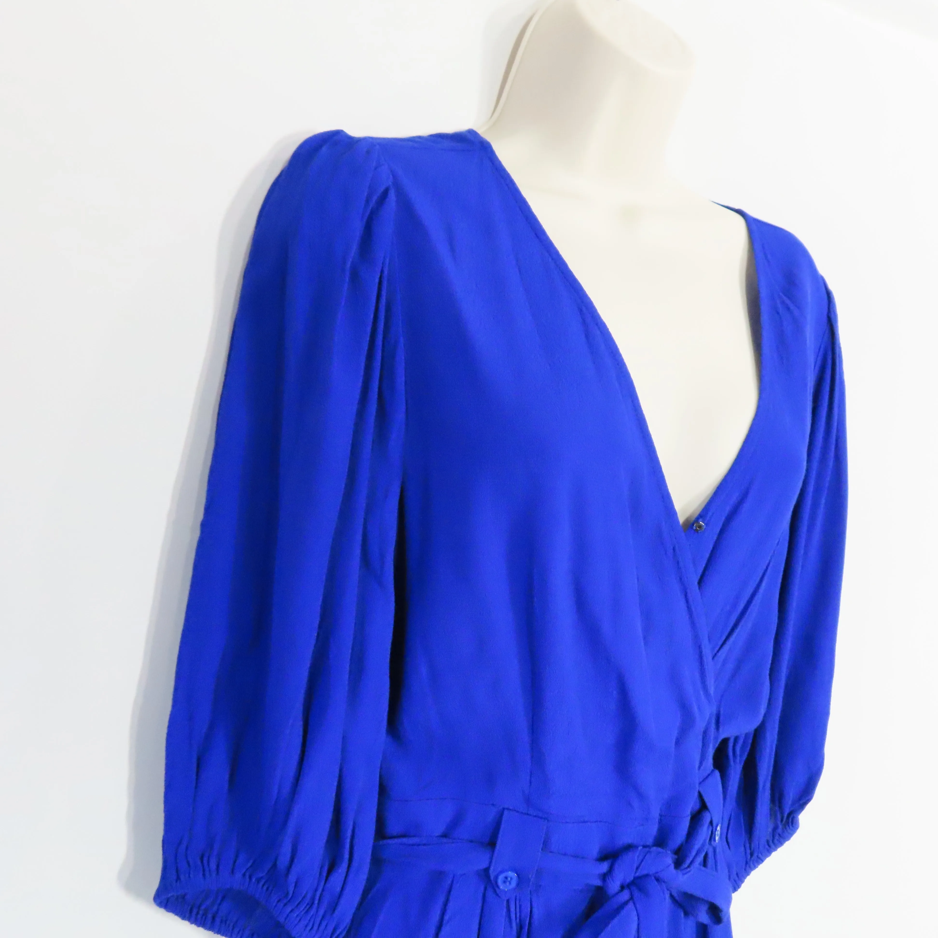 Yumi Kim Liz Romper 3/4 Sleeves Blue Silk Belted Surplice Neckline Size Small